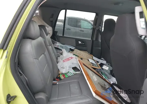 2006 Ford Expedition Xlt z USA, uszkodzony, nr VIN 1FMPU16576LA97227